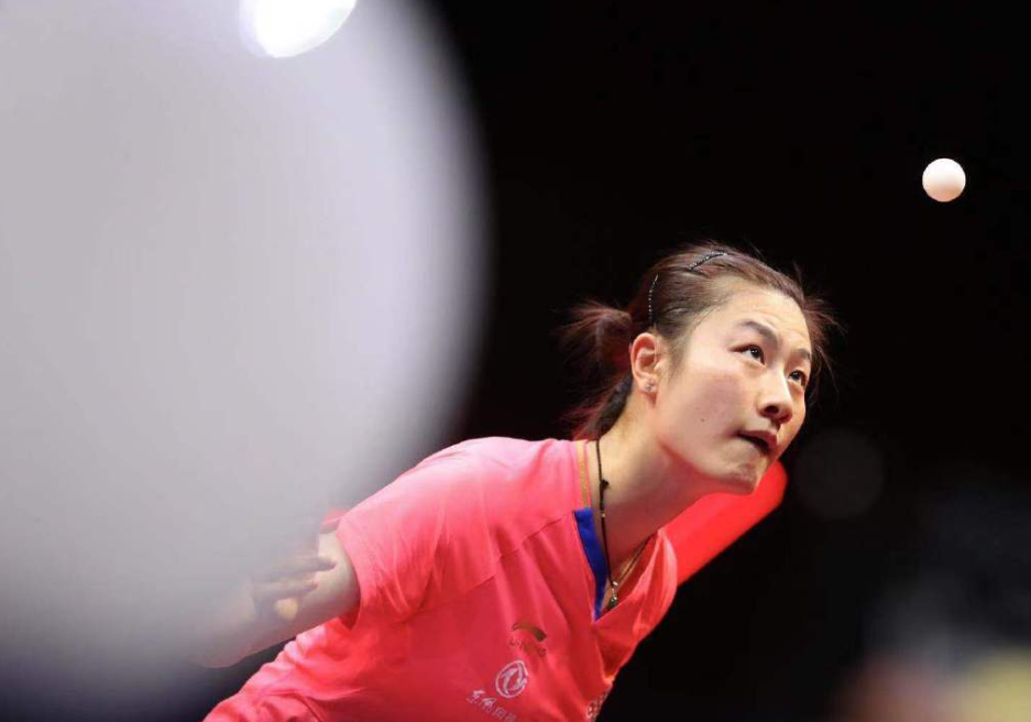 问鼎-附加赛巅峰对决！渝州独角兽队小胜胶东鲨队队，高尔夫赛场再起波澜；韧性比赛的样板的简单介绍