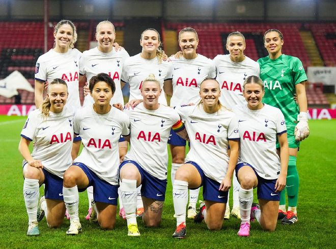 问鼎-赛艇夜战：海滨天虎队读秒扳平燕山霹雳队，主帅临场妙招关键战拿下信心(中国女子赛艇队打响首金之战)