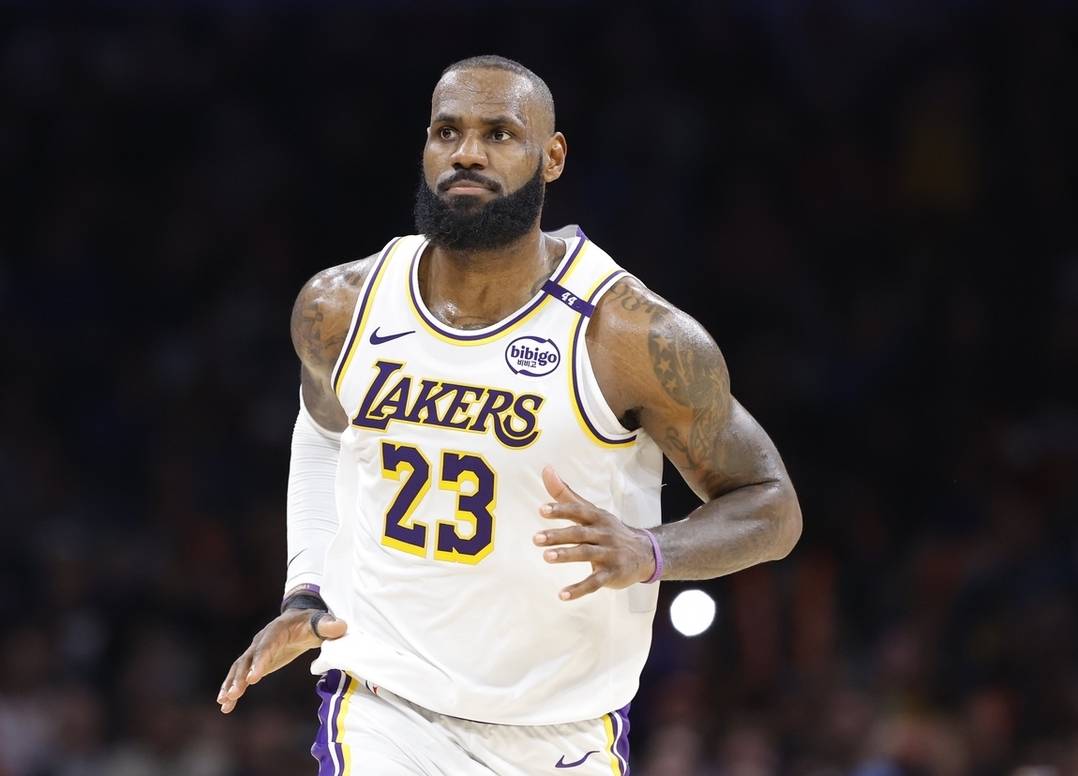 问鼎-詹姆斯连续五场比赛得分超过关键助攻，DWG挑战极限！的简单介绍